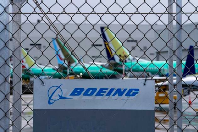 March 12, 2024, Renton, Washington, USA: Boeing airplanes stand in various stages of maintenance outside the Boeing Renton Factory in Renton, Washington, USA on Tue., March 12, 2024. The Boeing Renton Factory is where the company s 737 MAX passenger airliners are manufactured. Renton USA - ZUMAb344 20240312_znp_b344_013 Copyright: xScottxBrauerx
