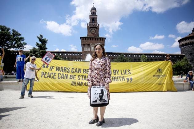 Bilder des Jahres 2024, News 06 Juni News Themen der Woche KW24 News Bilder des Tages June 16, 2024, Milan, Italy: The lawyer Stella Assange, wife of Julian Assange, co-founder of WikiLeaks, during a protest in Castello square, in Milan, Italy, 16 June 2024. ANSA Milan Italy - ZUMAa110 20240616_zaf_a110_013 Copyright: xMouradxBaltixTouatix