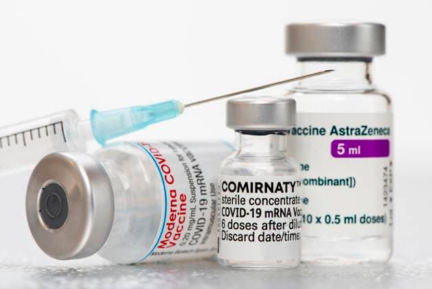 Covid 19 vaccine from Astra Zeneca, Moderna and Pfizer Biontech Pfizer Biontech The vaccine from Astra Zeneca, Moderna and Pfizer Biontech Pfizer Biontech against Corona Covid 19