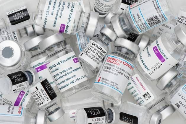Covid 19 vaccine from Astra Zeneca, Moderna and Pfizer Biontech Pfizer Biontech The vaccine from Astra Zeneca, Moderna and Pfizer Biontech Pfizer Biontech against Corona Covid 19