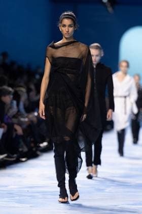 PFW - Dior Runway A model walks the runway during the Christian Dior Womenswear Spring-Summer 2025 show as part of Paris Fashion Week on September 24, 2024 in Paris, France. Photo by Laurent Zabulon ABACAPRESS.COM Paris France Copyright: xZabulonxLaurent ABACAx