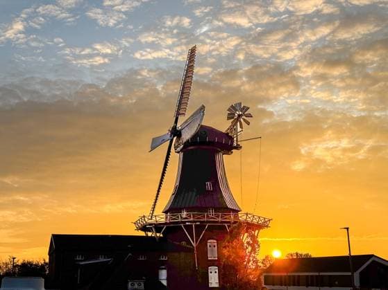 North, Lower Saxony, Germany, windmill, sunset, North Sea, East Frisian landscape, islands, rural idyll, traditional architecture, energy transition, renewable energies, closeness to nature, coastal region, sustainability, environmental awareness, climate change Copyright: xJOERANxSTEINSIEKx