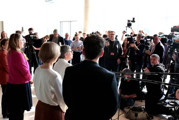 Felix Banaszak, Co-Chair Buendnis 90 Die Gruenen, Franziska Brantner, Co-Chair Buendnis 90 Die Gruenen, Katharina Droege, Co-Chair Buendnis 90 Die Gruenen Bundestag faction, Britta Hasselmann, Co-Chair Buendnis 90 Die Gruenen Bundestag faction, joint statement by the Federal Executive Committee and the Bundestag faction of the Greens, DEU, Berlin, 10 03 20