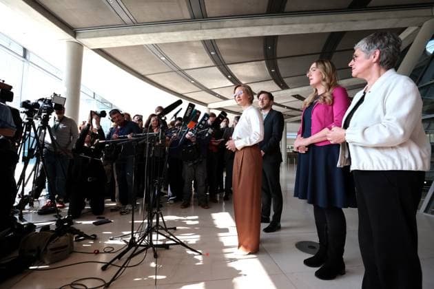 Felix Banaszak, Co-Chair Buendnis 90 Die Gruenen, Franziska Brantner, Co-Chair Buendnis 90 Die Gruenen, Katharina Droege, Co-Chair Buendnis 90 Die Gruenen Bundestag faction, Britta Hasselmann, Co-Chair Buendnis 90 Die Gruenen Bundestag faction, joint statement by the Federal Executive Committee and the Bundestag faction of the Greens, DEU, Berlin, 10 03 20