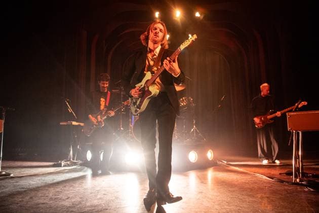 Bilder des Jahres 2025, Entertainment 04 April Finneas Performs at Eventim Apollo, London, UK American singer-songwriter Finneas (born Finneas O Connell) performs at The Eventim Apollo, London, England, UK on Thursday 17 April 2025 as part of his For Cryin Out Loud Tour 2025., Credit:Justin Ng Avalon UK, England, London, Eventim Apollo Copyright: xJustinxNgx xAvalonx 0989413543
