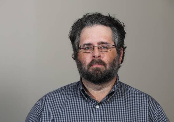 October 28, 2025, St. Petersburg, Florida, USA: Tampa Bay Times editor Jay Cridlin at the Poynter Institute on Tuesday, Oct. 28, 2025 in St. Petersburg. Cridlin is part of the Times Education Hub team. St. Petersburg USA - ZUMAs70_ 20251028_zan_s70_068 Copyright: xDirkxShaddx