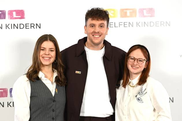 f l Ariana MUELLER, Müller, presenter, Alexander KUMPF, presenter, Johanna MUESSIGER, Müssiger, presenter, portrait, portrait, portrait, cropped single image, single motif, 30 RTL Spendenmarathon Wir helfen Kindern , television, 20 21 11 2025 in Huerth, Germany,