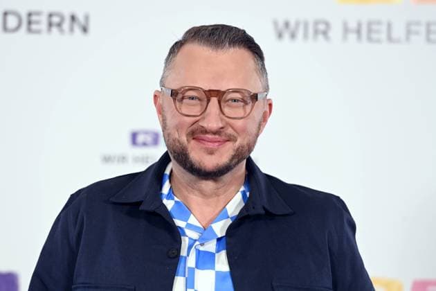 Sebastian LEGE, chef, presenter, portrait, portrait, cropped single image, single subject, 30 RTL Spendenmarathon Wir helfen Kindern , television, 20 21 11 2025 in Huerth, Germany,