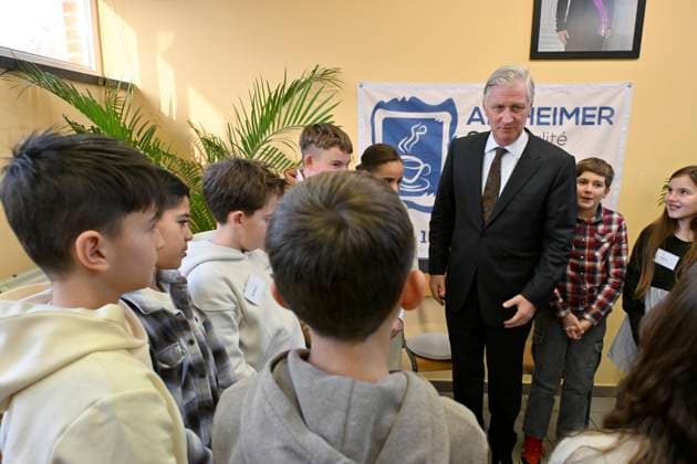 The King Visits Alzheimer Cafe JUPRELLE, BELGIUM - NOVEMBER 26 : King Philippe participates in a session of the Alzheimer Café in Juprelle, a ViADem municipality (dementia-friendly city or municipality). The Alzheimer Café is a meeting place where people with Alzheimer s disease, their loved ones, carers, healthcare providers and other interested parties can meet in a warm and informal atmosphere. Over snacks and drinks, they talk about daily life with the disease and work to break down taboos. It is not a medical consultation or therapy, but a place where people can get information, share experiences, find support and reduce loneliness. The meetings are organised by De Ligue Nationale Alzheimer Liga ASBL vzw Vog, chaired by Baroness Hen Copyright: xBertxVanxDenxBrouckex