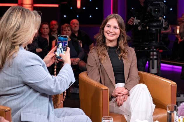 MDR Riverboat presenter Kim Fisher and Julia Taubitz double Olympic champion and overall World Cup winner in luge on the occasion of the recording of the MDR talk show Riverboat on 27 03 2026 at Mediacity Leipzig 20260327ADO0088