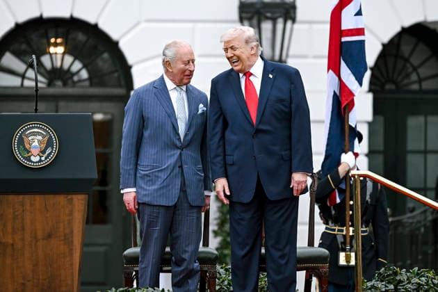 April 30, 2026, Washington, Dc, United States of America: U.S. President Donald Trump, stands with King Charles III, left, during the State Arrival Ceremony on the South Lawn of the White House, April 28, 2026 in Washington, D.C. The visit is to mark to the 250th anniversary of the United States as an independent nation. Washington United States of America - ZUMAp138 20260430_zaa_p138_032 Copyright: xJoycexN.xBoghosian WhitexHousex