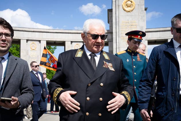 Russia, Ambassador, Sergej Netschajew, rally Berlin, 9 May, Victory Day, Russia, Ambassador, Sergej Netschajew, rally, Straße des 17 Juni, Memorial Berlin Berlin GER