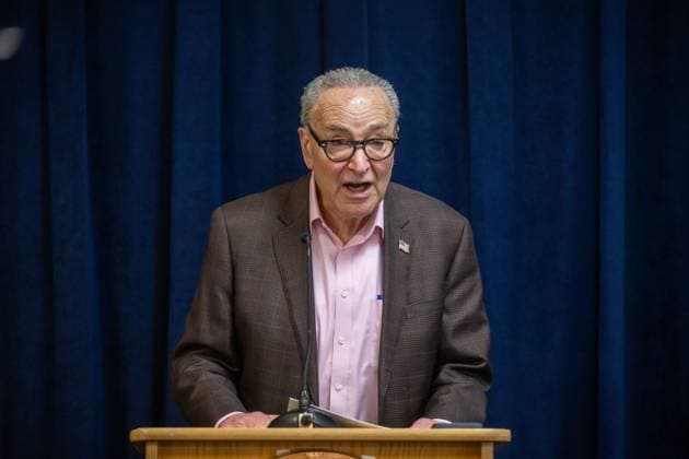 RECORD DATE NOT STATED U.S. Senator Schumer Calls On Trump And RFK Jr. To Restore Infectious Disease Research, Vaccine, And Viral-Threat Funding Gutted Across HHS And CDC As Outbreak Spreads (NEW) U.S. Senator Schumer Calls On Trump And RFK Jr. To Restore Infectious Disease Research, Vaccine, And Viral-Threat Funding Gutted Across HHS And CDC As Outbreak Spreads. May 10, 2026, New York, New York, USA: U.S. Senator Chuck Schumer (D-NY) calls on President Trump and Secretaries Kennedy and Rubio to restore infectious disease research, vaccine and vital-threat funding gutted across HHS and CDC, and rejoin the W.H.O. as hantavirus outbreak spreads on May 10, 2026 in New York City. (Credit: M10s TheNews2)(Foto: M10S Thenews2 imago images) U.S. Senator Schumer Calls Copyright: xM10sx