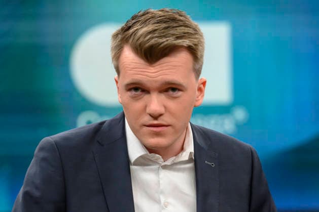 in the picture from l Luca Piwodda, Mayor Gartz Oder , Party of Progress PdF, GER, Berlin, Studio, guest of Caren Miosga, Polittalk, TV, format, recording, Das Erste, recorded, from Adlershof at Studio 20, topic How does the SPD want to regain trust, Ms. Schwesig 10 05 2026 Copyright: HMBxMedia UwexKoch