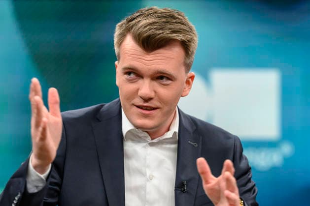 in the picture from l Luca Piwodda, Mayor Gartz Oder , Party of Progress PdF, GER, Berlin, Studio, guest of Caren Miosga, Polittalk, TV, format, recording, Das Erste, recorded, from Adlershof at Studio 20, topic How does the SPD want to regain trust, Ms. Schwesig 10 05 2026 Copyright: HMBxMedia UwexKoch