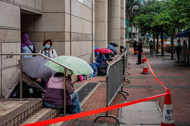 Closing arguments of Tiananmen Square activists trial starts HONG KONG, CHINA - MAY 18: People queue to attend a hearing at the West Kowloon Magistrates Court in Hong Kong, China, on May 18, 2026. Closing arguments in the national security case involving the Hong Kong Alliance in Support of Patriotic Democratic Movements of China are expected to last three days. Lee Cheuk-yan, 69, and Chow Hang-tung, 41, who organised candlelight vigils to mark Beijing s deadly crackdown on demonstrators in Tiananmen Square in 1989, are standing trial for incitement to subversion , which carries a maximum penalty of 10 years in jail. Harry Leung Anadolu Hong Kong China. Editorial use only. Please get in touch for any other usage. Copyright: x2026xAnadoluxHarryxLeungx
