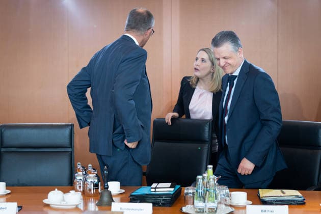 Cabinet meeting, Federal Government, Federal Government, Federal Chancellor, Friedrich Merz, Minister of the Chancellery, Thorsten Frei, Verena Hubertz, Federal Minister, Housing, Construction Berlin Berlin GER