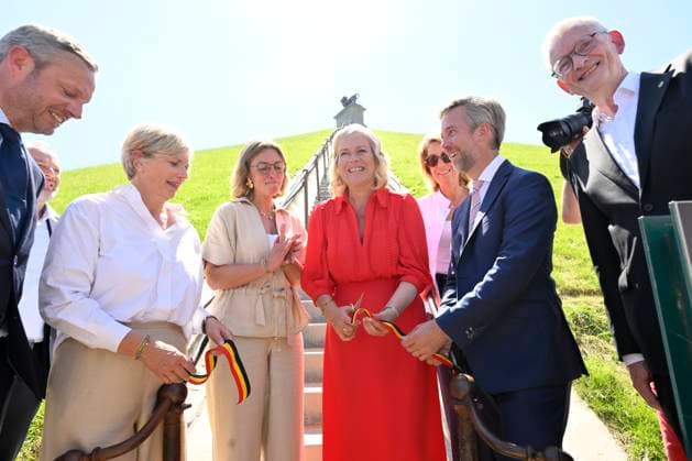 Works On World Famous Lion Of Waterloo Completed WATERLOO, BELGIUM - MAY 22: Thibault Danthine, Director of the Waterloo Battlefield Estate and representative of the Kléber Rossillon Waterloo company, Florence Reuter( MR), Mayor of Waterloo, Valerie Lescrenier (Les Engages), Walloon Minister of Tourism, Heritage, Early Childhood Infrastructure, Vanessa Matz (Les Engages), Minister of Public Modernisation of Federal Government, Tanguy Stuckens, Administrator and Member of Parliament-President of Walloon Brabant, Olivier Alsteens, National Lottery pictured during the official ceremony marking the completion of renovation and construction works at the world famous Butte du Lion, on May 22, 2026 in Waterloo, Belgium, 22 05 2026 Waterloo Belgi Copyright: xPhilipxReynaersx