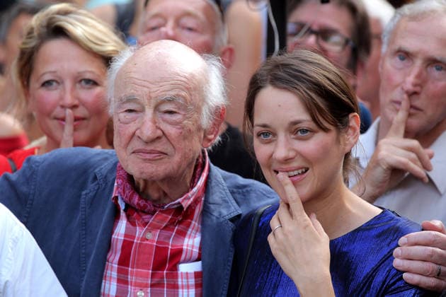 Info du 30 05 2026 Sociologist Edgar Morin dies aged 104 Exclusive No Web No Blog Actress Marion Cotillard and philosopher Edgar Morin Edgar Nahoum launch the international ecological operation Darwin Alert to protect the planet, in Bordeaux, France, on September 10, 2016, during the 3-day Ocean Climax Congress with conferences and concerts Bernard Cottereau Bestimage No Web No Blog for Belgium and Switzerland Exclusive For Germany Call For Price Actress Marion Cotillard and philosopher Edgar Morin Edgar Nahum launching the International Ecology operation Darwin alert to protect the planet, in Bordeaux, France, on September 10, 2016, during the Ocean Climax Congress Bernard Cottereau Bestimage Bordeaux France Copyright: xPatrickxBernardx xFabienxCottereaux xBestimagexPatrickxBernardx xFabienxCottereaux xBestimagex
