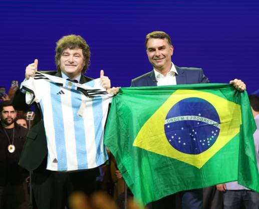 RECORD DATE NOT STATED The party officially nominates Flavio Bolsonaro as its candidate for president of the republic in the 2026 elections. Sao Paulo (SP), July 25, 2026 Politics PL National Convention The President of Argentina, Javier Milei, participated this Saturday (25) in the national convention of the Liberal Party (PL), held at Mercado Pago Hall (Arena Pacaembu), in Sao Paulo. Alongside Senator Flavio Bolsonaro, officially nominated as the party s candidate for president of the republic in the 2026 elections, Milei attended the event and participated in the program alongside political leaders, including the Governor of Sao Paulo, Tarcisio de Freitas, and the Mayor of the capital of Sao Paulo, Ricardo Nunes. The presence of the Argentine preside Copyright: xLecoxVianax