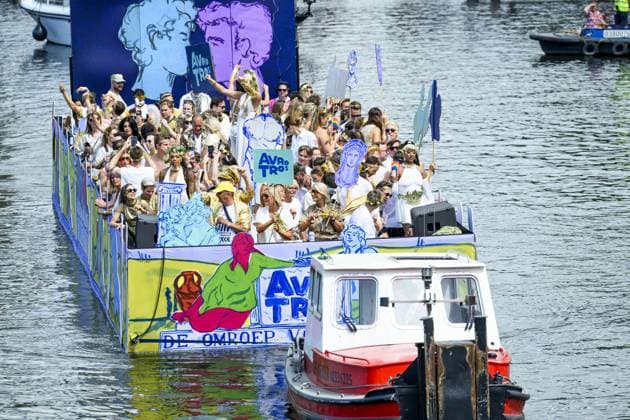 Amsterdam, The Netherlands, 2026-08-01 13:48:49 AMSTERDAM, 01-08-2026, Canals of Amsterdam. Amsterdam is the host city for WorldPride. Under the theme UNITY, equal rights, visibility, and international solidarity take center stage. The program includes the Pride Walk, Canal Parade, and a conference, among other things. PHOTO: NLBeeld Patrick van Emst Credit: NL Beeld Patrick van Emst Copyright: xx x