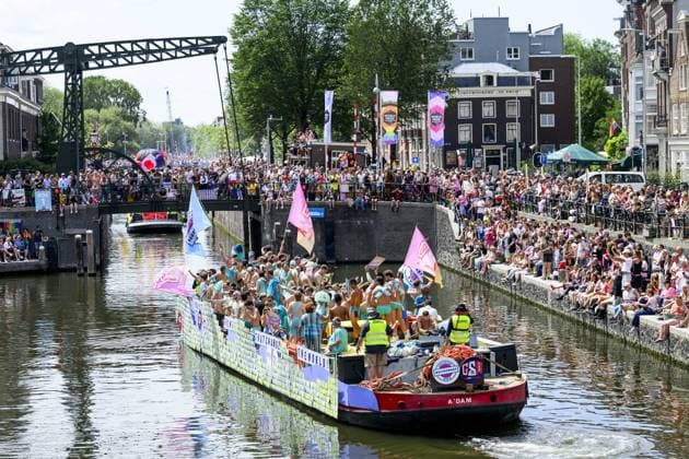 Amsterdam, The Netherlands, 2026-08-01 13:51:09 AMSTERDAM, 01-08-2026, Canals of Amsterdam. Amsterdam is the host city for WorldPride. Under the theme UNITY, equal rights, visibility, and international solidarity take center stage. The program includes the Pride Walk, Canal Parade, and a conference, among other things. PHOTO: NLBeeld Patrick van Emst Credit: NL Beeld Patrick van Emst Copyright: xx x
