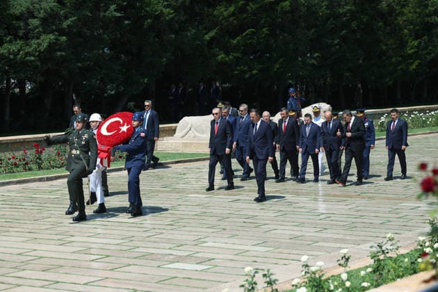 Turkish President Recep Tayyip Erdogan visits Anitkabir ANKARA, TURKIYE – AUGUST 4: (----EDITORIAL USE ONLY - MANDATORY CREDIT - TURKISH PRESIDENCY MURAT KULA HANDOUT - NO MARKETING NO ADVERTISING CAMPAIGNS - DISTRIBUTED AS A SERVICE TO CLIENTS----) Members of the Supreme Military Council (YAS), chaired by Turkish President Recep Tayyip Erdogan, visit Anitkabir, the mausoleum of the founder of the Republic of Turkiye, Mustafa Kemal Ataturk, in Ankara, Turkiye, on August 4, 2026. Following Turkish President Recep Tayyip Erdogan s taking his place at the head of the Lion Road, the ceremony began with the participation of Vice President Cevdet Yilmaz, Minister of National Defense Yasar Guler, Minister of Justice Akin Gurlek, Minister of Copyright: x2026xAnadoluxTurkishxPresidency MuratxKulax