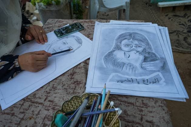 August 9, 2026, Gaza City, Palestine, State of: GAZA Gaza City, GAZA STRIP †AUGUST 9, 2026: Palestinian artist Nadia Abu Issa creates charcoal drawings depicting the hardships experienced by civilians during the war in Gaza, including shortages of food and water and life under continued displacement and insecurity. Living near an area affected by ongoing military activity, Abu Issa says her artwork aims to document the daily realities faced by Palestinians and preserve their experiences through art. Among her recent works is a portrait of Turkish President Recep Tayyip ErdoÄŸan, which she says she created as a gesture of appreciation for Turkeyâ€⠢s support for Palestinians. Gaza City Palestine, State of - ZUMAq101 20260809_zna_q101_135 Copyright: xRamzixAbuxAmerx