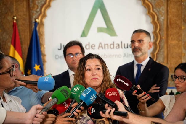 Inauguration of the Regional Delegates of the Andalusian Regional Government in the Province of Almería The Regional Minister of Education, María del Carmen Castillo, speaks to the media before presiding over the swearing-in ceremony for the regional government’s territorial delegates in Almería August 10, 2028, in Almería, Andalusia, Spain August 10, 2026, Marian Leó, Almería, Andalusia, Spain Almería, Andalusia, Spain Spain Copyright: xMarianxLeonx 7708503