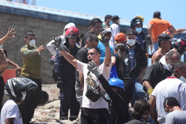 111 killed, 87 injured as magnitude 7.4 earthquake strikes Colombia CALI, COLOMBIA - AUGUST 10: Residents inspect damaged buildings after a magnitude 7.4 earthquake struck Colombia, killing at least 111 people and injuring 87 others, in Cali, Colombia, on August 10, 2026. According to authorities, around 1,500 properties have been affected across the country, while emergency crews continue search-and-rescue and damage-assessment operations. Edwin Rodriguez Pipicano Anadolu Cali Colombia. Editorial use only. Please get in touch for any other usage. Copyright: x2026xAnadoluxEdwinxRodriguezxPipicanox
