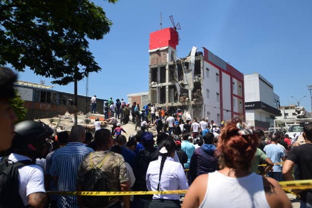 111 killed, 87 injured as magnitude 7.4 earthquake strikes Colombia CALI, COLOMBIA - AUGUST 10: Residents inspect damaged buildings after a magnitude 7.4 earthquake struck Colombia, killing at least 111 people and injuring 87 others, in Cali, Colombia, on August 10, 2026. According to authorities, around 1,500 properties have been affected across the country, while emergency crews continue search-and-rescue and damage-assessment operations. Edwin Rodriguez Pipicano Anadolu Cali Colombia. Editorial use only. Please get in touch for any other usage. Copyright: x2026xAnadoluxEdwinxRodriguezxPipicanox