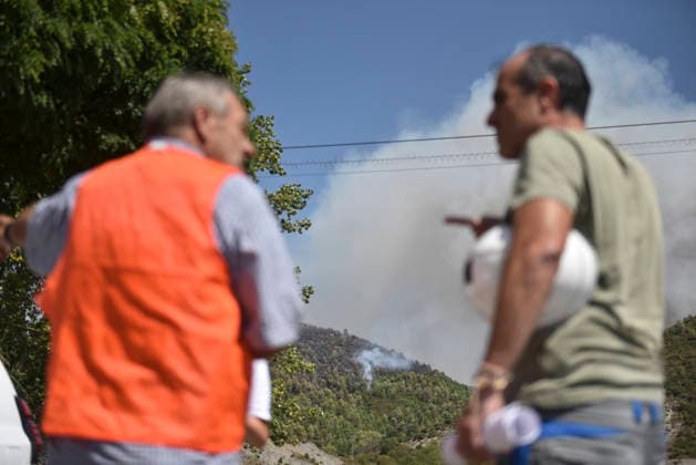 The wildfire in Las Penas de Riglos, Huesca, continues to spread, with 3,500 hectares burned and more than 500 people evacuated. View of the wildfire in Las Penas de Riglos on August 11, 2026, in Las Penas de Riglos, Hoya de Huesca, Huesca, Aragon, Spain. The wildfire that began on Monday, August 10, in the municipality of Las Penas de Riglos, Huesca, continues to spread on Tuesday, with some 3,500 hectares burned and a total of 156 people evacuated. This morning, the evacuation of Bailo, Alastuey, and Larués was ordered. AUGUST 11, 2026. Veró, Huesca, Aragon, Huesca, Aragon, Spain Copyright: xVeronicaxLacasax 7709896
