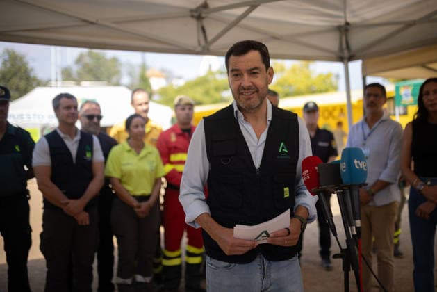 The President of the Regional Government Visits the Command Post for the Niebla Fire The President of the Regional Government of Andalusia, Juanma Moreno, Speaks to the Media August 16, 2026, in Niebla, Huelva, Andalusia, Spain The president of the Andalusian Regional Government, Juanma Moreno, is visiting the command post for the Niebla wildfire this Sunday to provide an update on the fire that broke out on August 6, 2026. AUGUST 16, 2026 Niebla, Huelva, Andalusia Niebla, Huelva, Andalusia, Spain Copyright: xClaraxCarrascox 7716235
