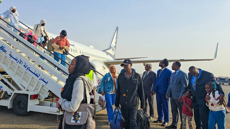 150 Sudanese return home from Kampala under voluntary return program KHARTOUM, SUDAN - AUGUST 16: Sudanese citizens disembark from a plane carrying 150 people from Kampala, Uganda, under a voluntary return program to Khartoum, Sudan, on August 16, 2026, as residents continue returning to the capital after the Sudanese army regained full control of the city on May 21, 2025, amid the ongoing economic and humanitarian crisis caused by the conflict that began between the army and the Rapid Support Forces (RSF) on April 15, 2023. Nezar Abdallah Basheer Anadolu Khartoum Sudan. Editorial use only. Please get in touch for any other usage. Copyright: x2026xAnadoluxNezarxAbdallahxBasheerx