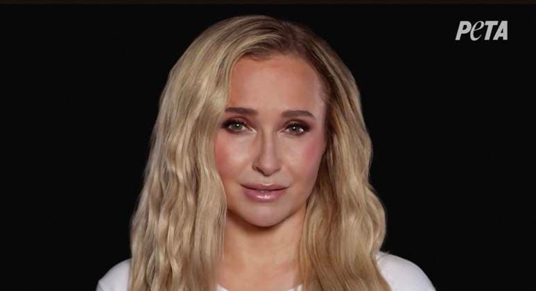 Tragic Hayden Panettiere stars in PETA campaign to save dolphins and whales in captivity that she shot two weeks before her death *BYLINE MUST CREDIT: PETA Mega* Tragic Hayden Panettiere stars in a PETA campaign to save dolphins and whales in captivity that the actress shot just two weeks before her death., , Animal lover and longtime animal rights advocate Hayden posed seemingly naked in a bathtub to speak out against marine parks holding dolphins and whales in captivity., , In the campaign video, an emotional Hayden says: Imagine spending your entire life in a bathtub. That’s what it’s like for dolphins and whales in tiny tanks at marine parks. , , She continues: We can end this, you and me. , , Hayden appears to have tears in her eyes Copyright: xThexMegaxAgencyxPETA Megax