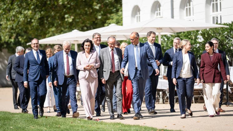 Chancellor Friedrich Merz with his cabinet members in the garden of Neuhardenberg Castle; closed-door cabinet meeting of the German federal government at Neuhardenberg Castle, Märkisch Oderland, Brandenburg, Germany; Neuhardenberg Castle