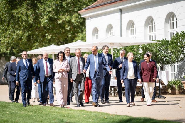 Chancellor Friedrich Merz with his cabinet members in the garden of Neuhardenberg Castle; closed-door cabinet meeting of the German federal government at Neuhardenberg Castle, Märkisch Oderland, Brandenburg, Germany; Neuhardenberg Castle