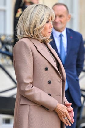 The French President and his wife, First Lady Brigitte Macron, welcome the President of Vietnam and his wife to the Élysée Palace in Paris, France, on September 10, 2026. The French President and his wife, Brigitte Macron, welcome the President of Vietnam and his wife to the Élysée Palace in Paris, France, on September 10, 2026 Paris, France Copyright: xChristianxLiewigx xBestimagexChristianxLiewigx xBestimagex