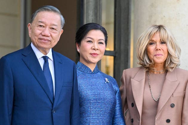 The French president and his wife, First Lady Brigitte Macron, welcomed Vietnamese President To Lam, and his wife, Ngo Phuong Ly, at the Élysée Palace in Paris, France, on September 10, 2026. The French President and his wife, Brigitte Macron, welcome Vietnam’s President To Lam and his wife, Ngo Phuong Ly, to the Élysée Palace in Paris, France, on September 10, 2026 Paris, France Copyright: xChristianxLiewigx xBestimagexChristianxLiewigx xBestimagex