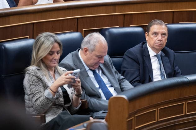 The Government Once Again Faces Questions from Congress on the Crisis in Ceuta I D The Minister of Education, Vocational Training, and Sports, Milagros Tolón, and the Minister of Industry and Tourism, Jordi Hereu, and the Minister of Agriculture, Fisheries, and Food, Luis Planas, during a question-and-answer session with the government in the Congress of Deputies on September 16, 2026, in Madrid, Spain. The migration crisis that Ceuta has been experiencing since last July is once again the focus of the opposition’s questions to the government during the question period, with inquiries such as what the plans are for the autonomous city or whether the government believes that Spain’s image abroad has been tarnished by the irregular entry of Copyright: xJesusxHellinx 7778311