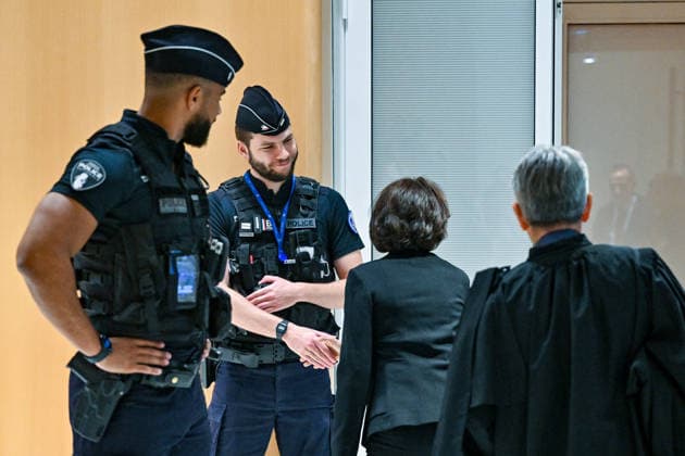Rachida Dati, who received 900,000 euros in fees from Renault Nissan, is appearing before the Paris Criminal Court in a trial for corruption and influence peddling in Paris, France, on September 16, 2026. Six afternoons of hearings are scheduled, through September 28, to allow her to explain the 900,000-euro attorney’s fees paid by Renault-Nissan between 2010 and 2012, while she was a Member of the European Parliament. Christian Liewig Bestimage Rachida Dati, who received 900,000 euros in legal fees from Renault Nissan, is appearing before the Paris Criminal Court for a trial on charges of corruption and influence peddling in Paris, France, on September 16, 2026. Six afternoon hearings are scheduled, running through September 28, to allow Copyright: xChristianxLiewigx xBestimagexChristianxLiewigx xBestimagex
