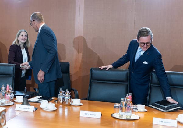 Berlin, Cabinet Meeting Berlin, Cabinet Meeting, Federal Government, Federal Chancellor, Friedrich Merz, Alexander Dobrindt, Federal Minister of the Interior, Verena Hubertz, Federal Minister of Housing and Construction, Philipp Amthor Berlin Berlin GER