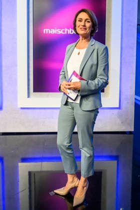 Pictured, from left: Sandra Maischberger, GER, Berlin, studio, guest on *Maischberger*, political talk show, TV, program, with host Sandra Maischberger, *Das Erste*, from Adlershof, Am Studio 20, September 16, 2026, Copyright: HMBxMedia UwexKoch