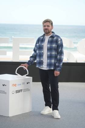 Roberto Bueso, Eduard Fernandez, Meritxell Calvo, Adam Jezierski, Francesco Carril, Cristina Plazas, Jaime Ortiz photocall of premiere El Mal Padre during the 74nd San Sebastian Film Festival in San Sebastian, Spain, on Tuesday, 22 September, 2026. Cordon Press