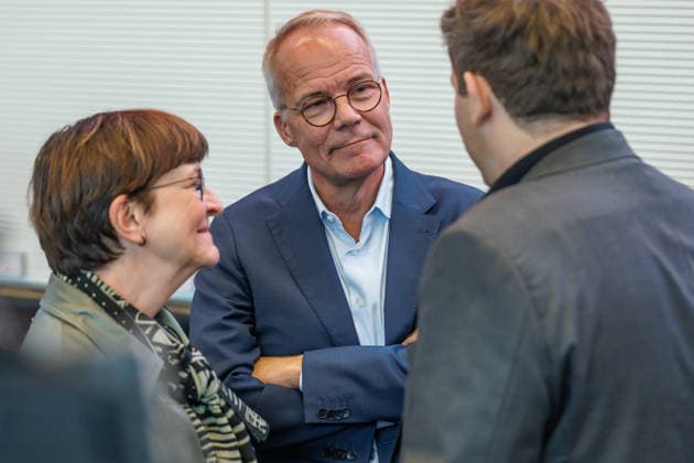 Statement by Matthias Miersch, SPD Chairman, and Lars Klingbeil, SPD Federal Minister of Finance, at an SPD parliamentary group meeting on September 22, 2029, in Berlin, Berlin, Berlin, Germany, at the Reichstag