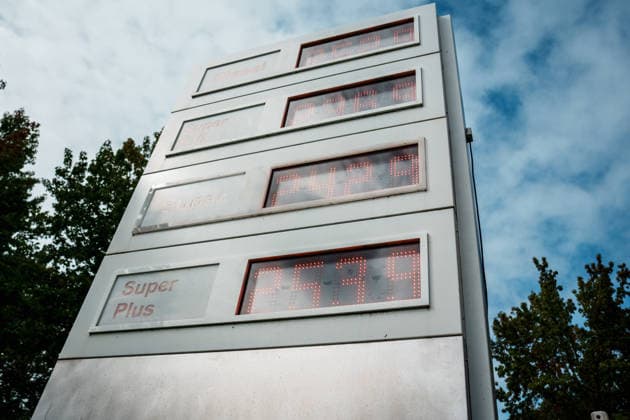 Germany, Gas Station in Aachen, Gas Prices, Prices, Discount, Federal Government, Gas Discount, Price Cap, Gas Costs, Diesel, Gasoline, E10, gas pump, burden, oil, crude oil, gas price, fuel, energy crisis, independent gas station, self-service, ad, record prices, Super, Super Plus Copyright: xThiemoxRudolphx