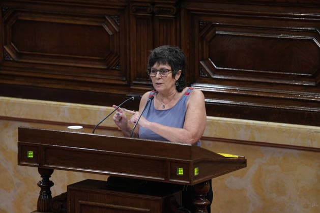Illa Appears Before the Parliament Regarding the 2025 PISA Tests CUP Representative Pilar Castillejo speaks during a plenary session at the Parliament of Catalonia on September 23, 2026, in Barcelona, Catalonia, Spain. Illa is appearing today in the Parliament at his own request following the crisis that erupted in the Department of Education due to an error in the sample that excluded Catalonia from the PISA report results. SEPTEMBER 23, 2026, Barcelona, Catalonia, Barcelona, Catalonia, Spain Copyright: xDavidxZorrakinox 7793300