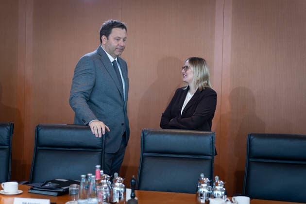 Cabinet meeting, Federal Government, Kickoff, Cabinet meeting, Federal Government, Lars Klingbeil, Federal Minister of Finance, Vice Chancellor, Berlin, Berlin, GER