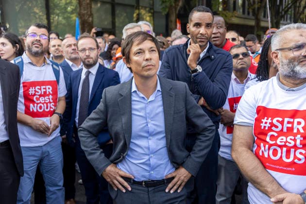 Paris, France September 24, 2026 - Protest of Altice France group employees. Employees of the Altice France group, the parent company of the SFR telecom operator which is set to be sold to its competitors are protesting to defend their jobs as a major overhaul of the sector looms - Mathieu Cocq, Chairman and CEO of SFR ALTICE, SFR, SYNDICATS, TELECOM, ECONOMIE, GREVE, MANIFESTATION, OPERATEURS DE TELEPHONIE, FAI FOURNISSEURS D ACCES A INTERNET Copyright: xVincentxIsore IP3x