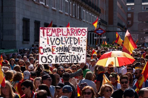 March in Madrid to Support Ceuta and Melilla and Demand General Elections: Hundreds of people carry a banner reading Templarios, come back! Ceuta, Spain, and Europe need you during a demonstration to express support for Ceuta and demand general elections, on September 26, 2026, in Madrid, Spain. The demonstration was organized by Sociedad Civil Espanola (SCE), which brings together more than 150 civil society organizations, under the slogan For the Dignity of Spain: II March for Dignity—Elections Now! In Defense of Spain! With Ceuta and Melilla ’ SEPTEMBER 26, 2026 PIXELATED DEMONSTRATION Madrid, Spain Copyright: xMatiasxChiofalox 7801490